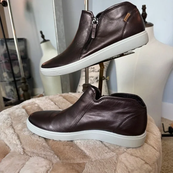 ECCO Soft 7 Brown Leather Zip Ankle Booties Women’s Size 41/ US 10.5 - Like New! - Picture 4 of 9